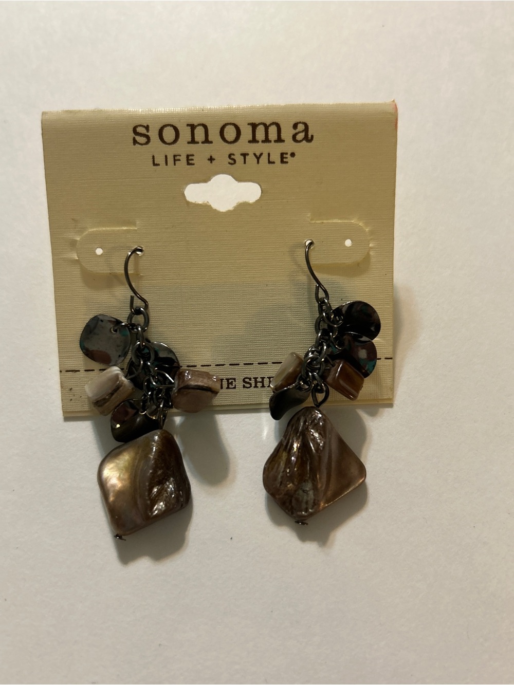 NWT Sonoma Life Style Genuine Shell Brown Cluster Shimmer Drop Earrings